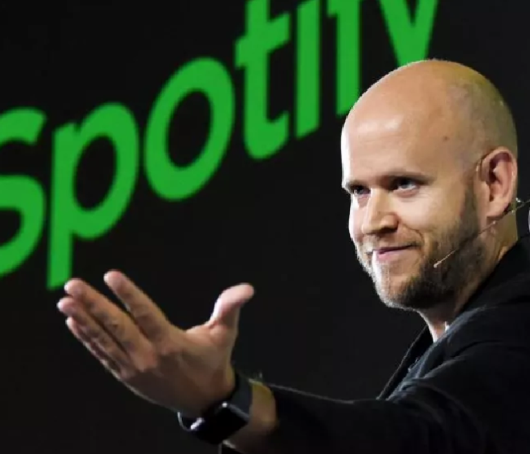 El fundador de Spotify invierte 600 millones de euros en drones militares: ¿qué significa para la industria musical?