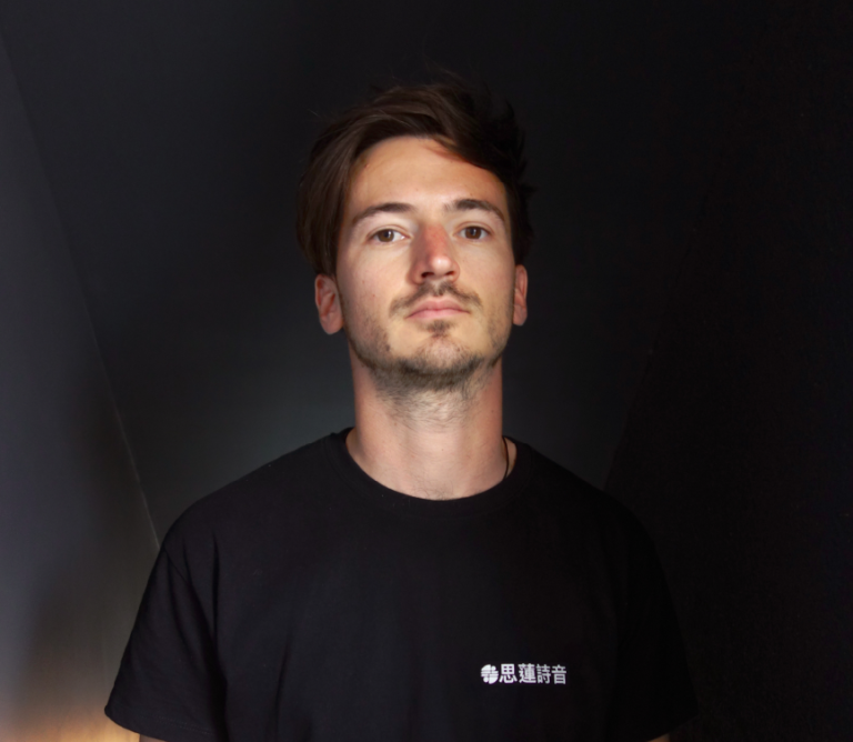 Entrevistamos a Hayden F, productor y fundador de Silencio.